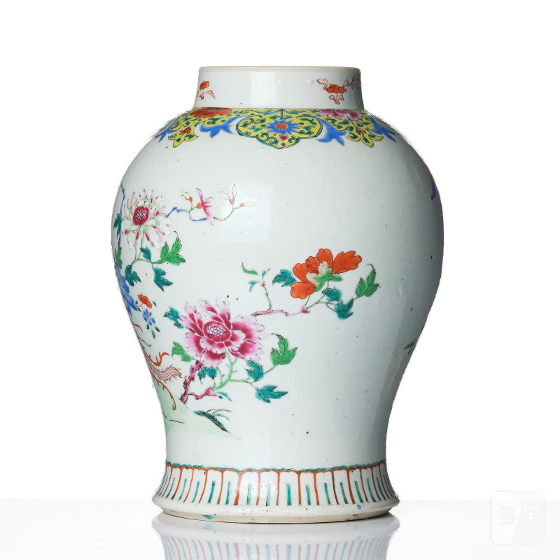 A large famille rose 'peacock' jar, - 图3